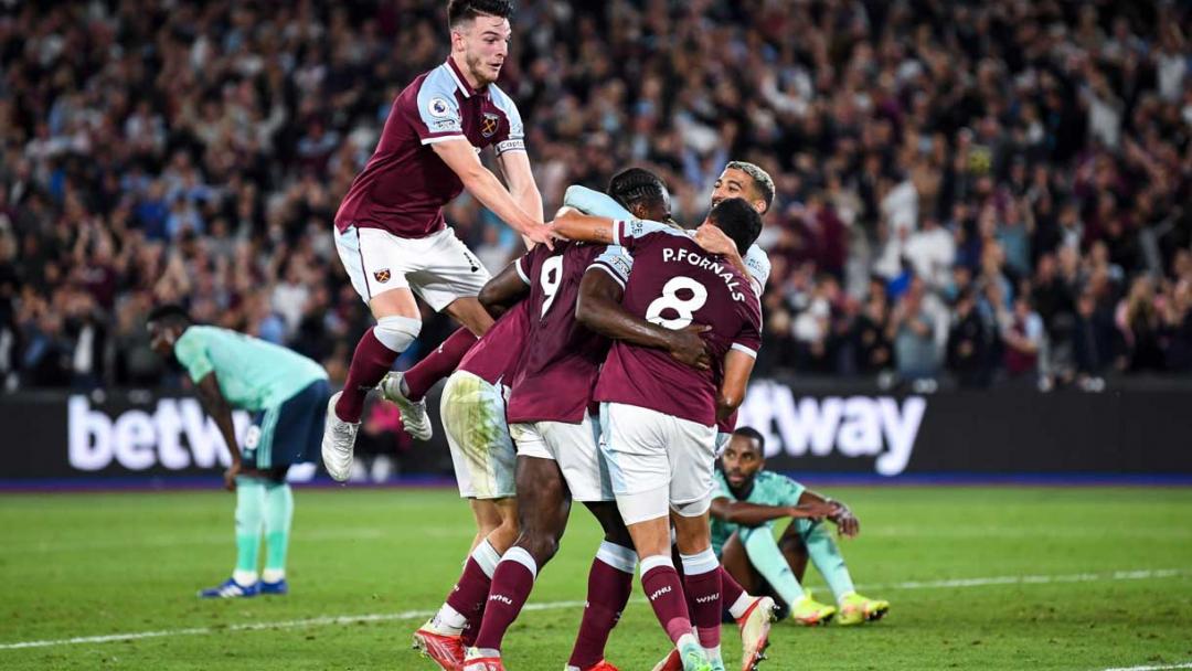 The Hammers celebrate against Leicester