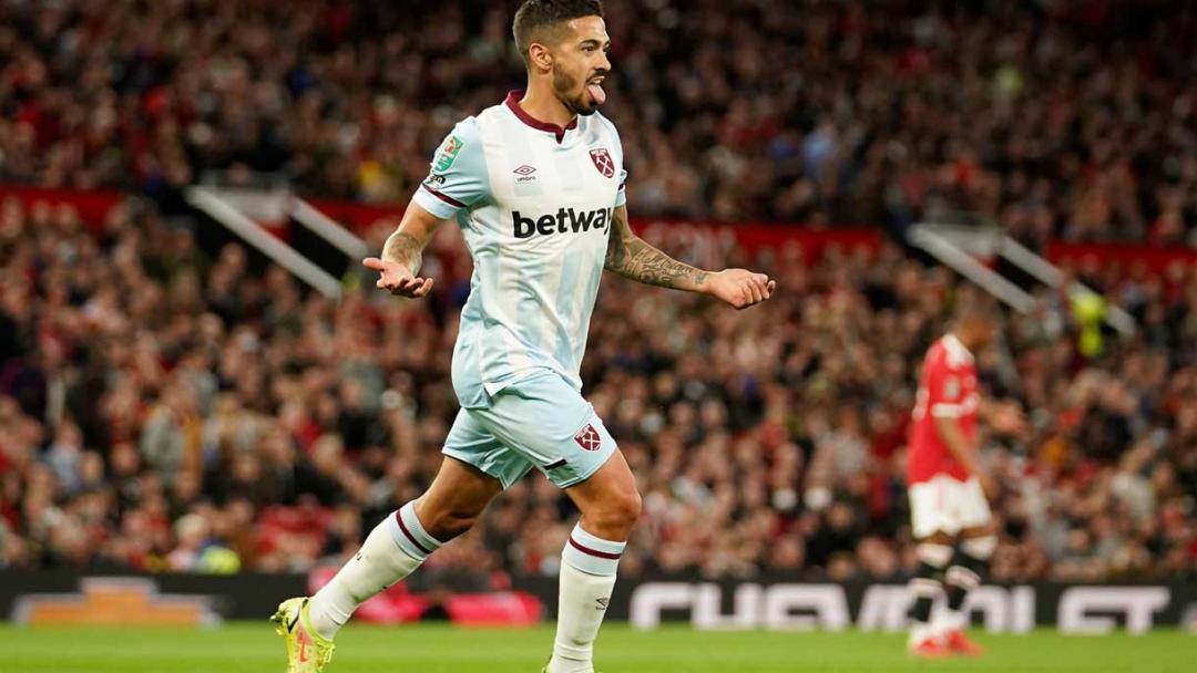 Manuel Lanzini celebrates scoring at Manchester United