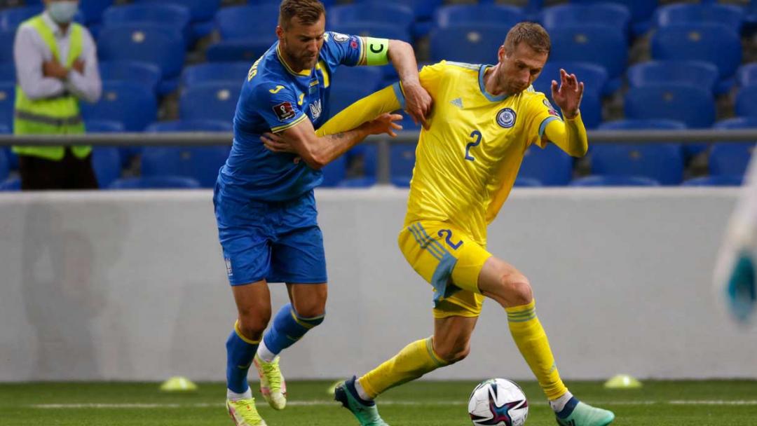 Andriy Yarmolenko in action for Ukraine