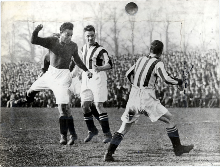 The inside forward in action for Plymouth Argyle