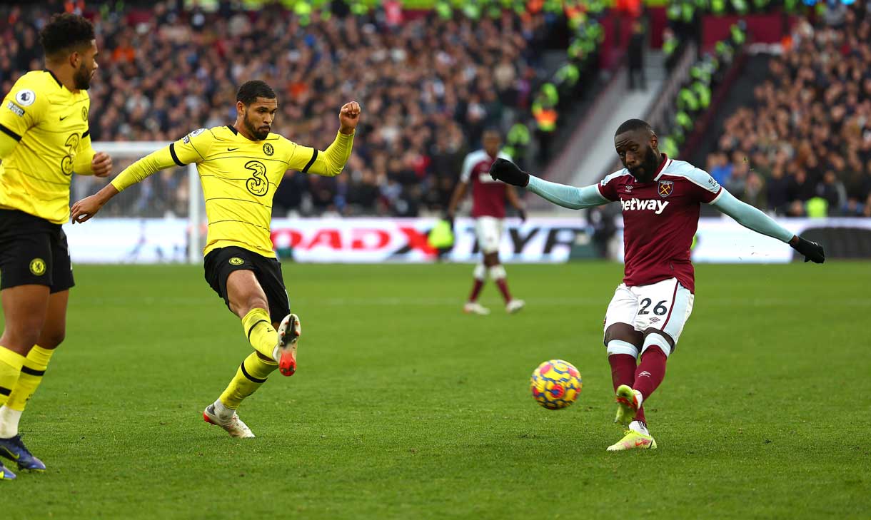 Arthur Masuaku scores against Chelsea