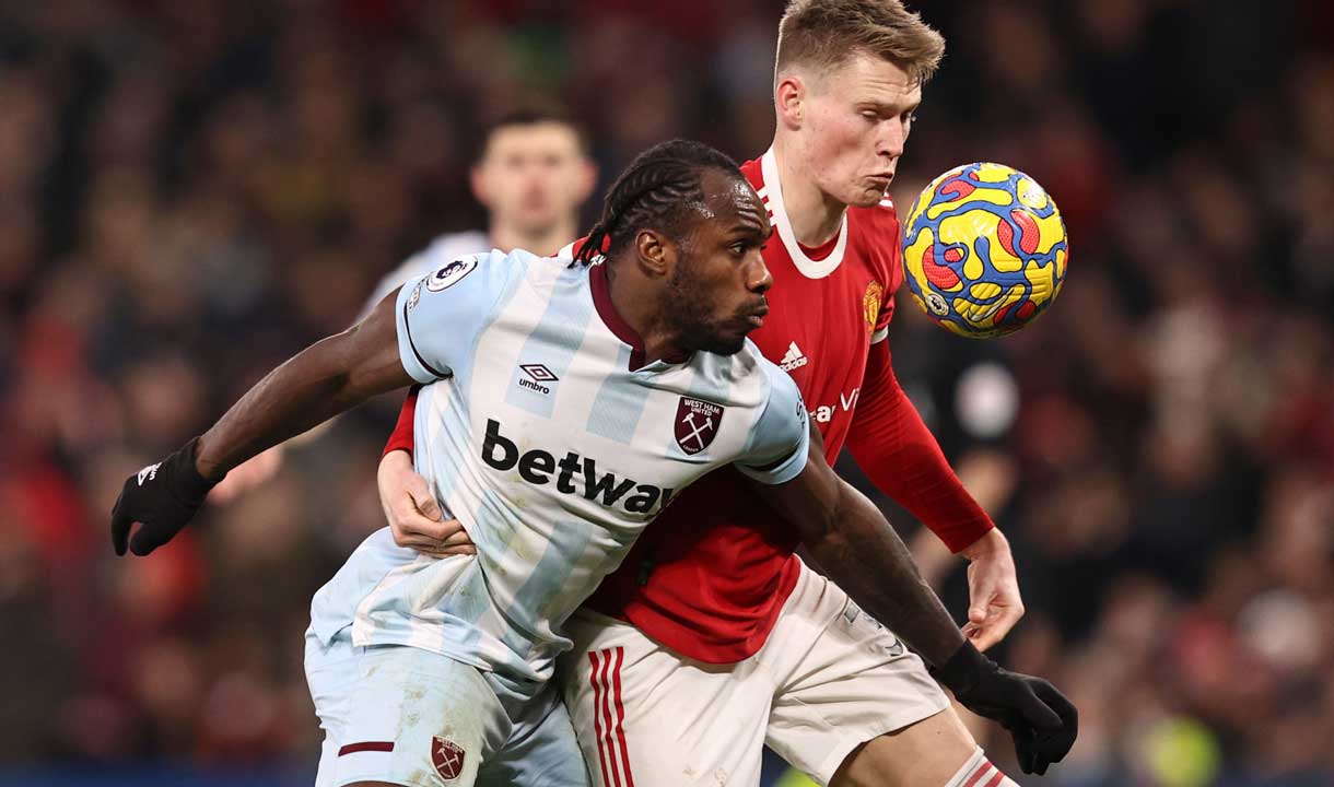 Michail Antonio in action at Manchester United