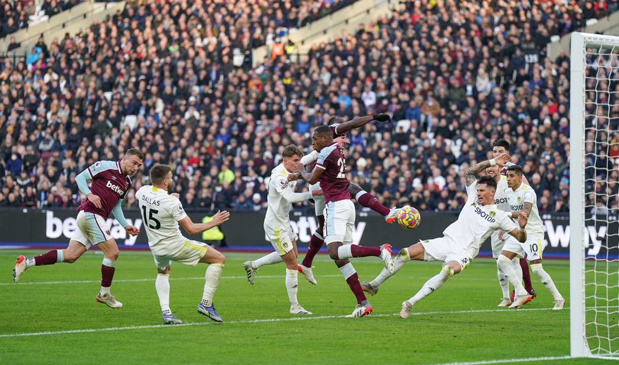 Jarrod Bowen scores against Leeds