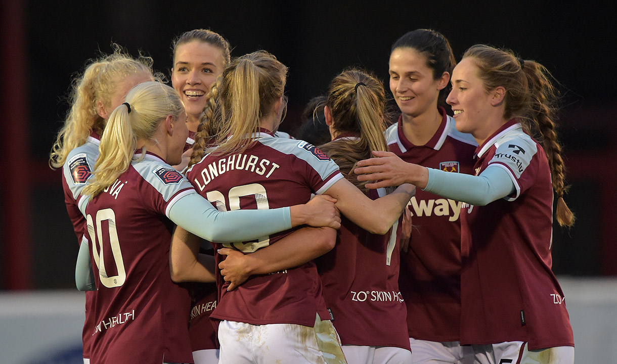 West Ham United women celebrate against Everton