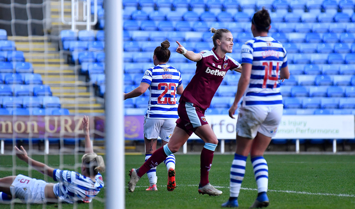 Dagny Brynjarsdottir celebrates her goal at Reading