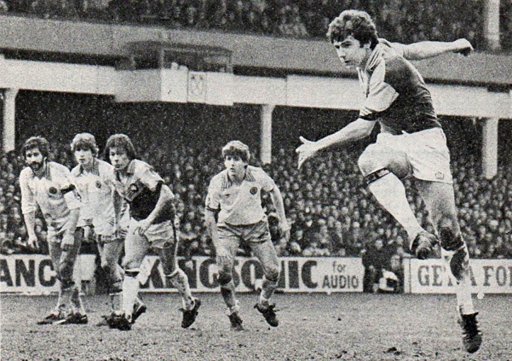 Ray Stewart scores the winning penalty against Aston Villa