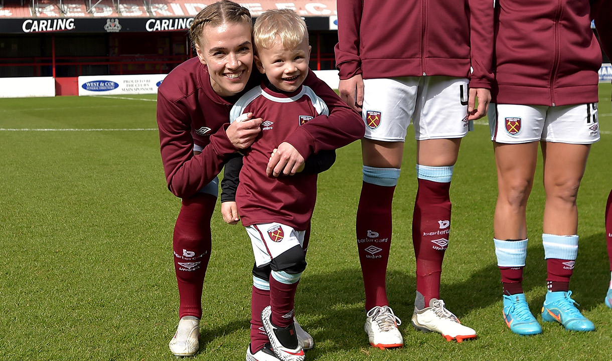 Brynjarsdottir and her son, Brynjar