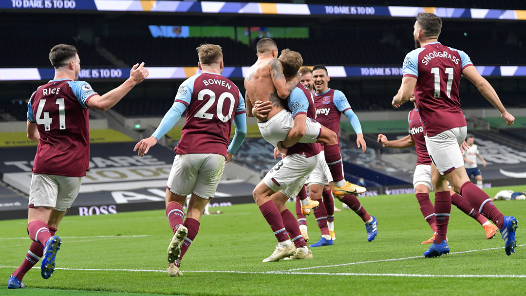 Manuel Lanzini celebrates scoring at Tottenham in October 2020