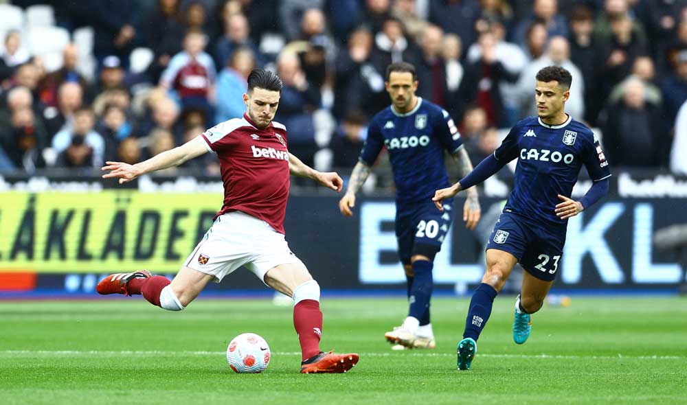 Declan Rice in action against Aston Villa