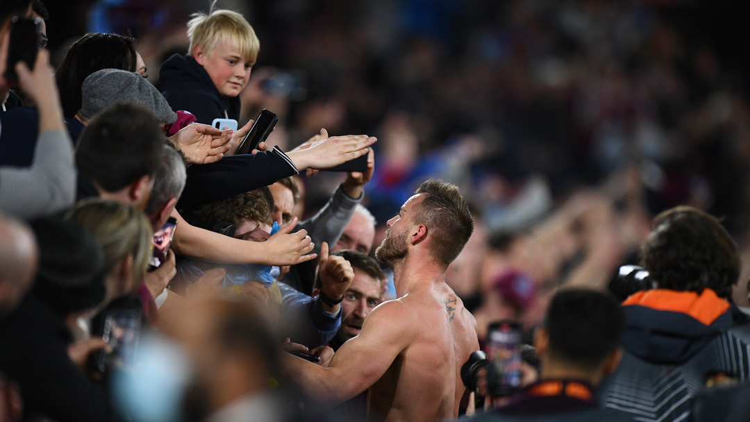 Andriy Yarmolenko celebrates with the West Ham fans