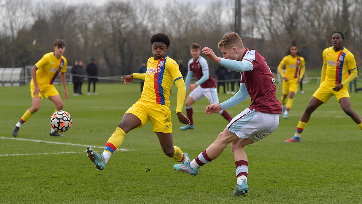 Regan Clayton scores for the U18s