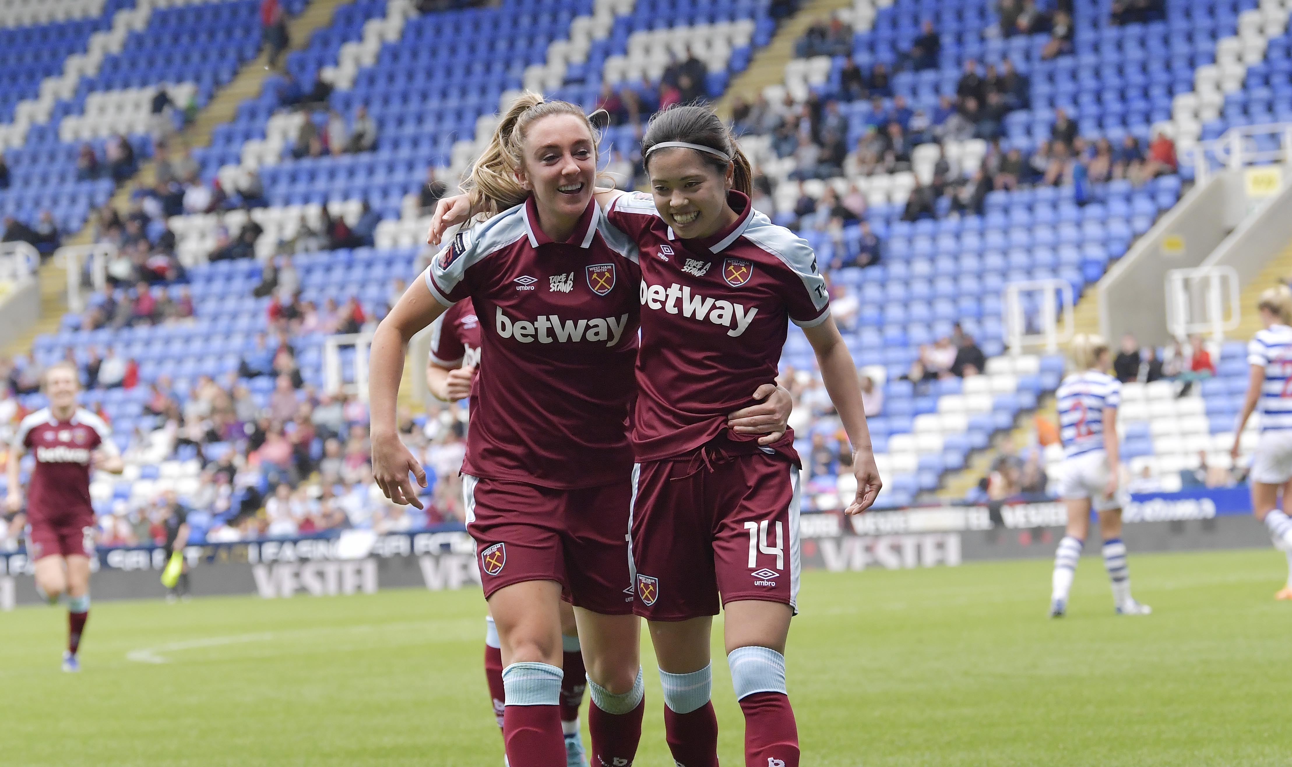 Lisa Evans and Yui Hasegawa celebrate