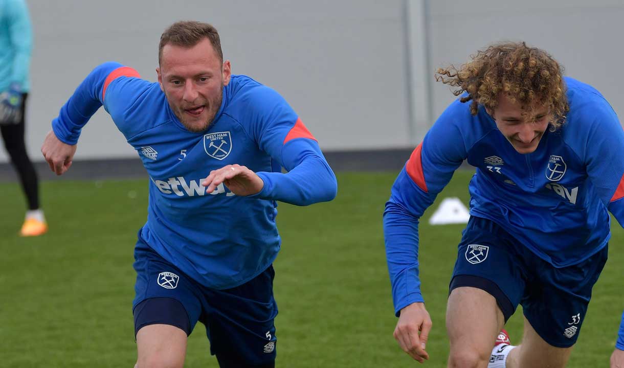 Vladimír Coufal and Alex Král in training