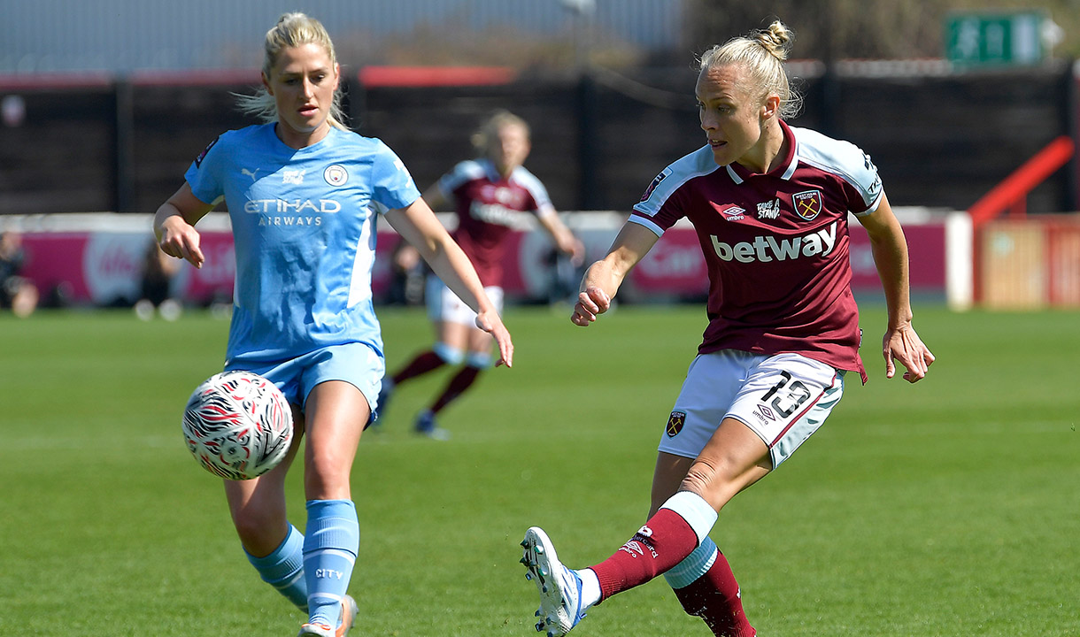 Tameka Yallop in action against Manchester City