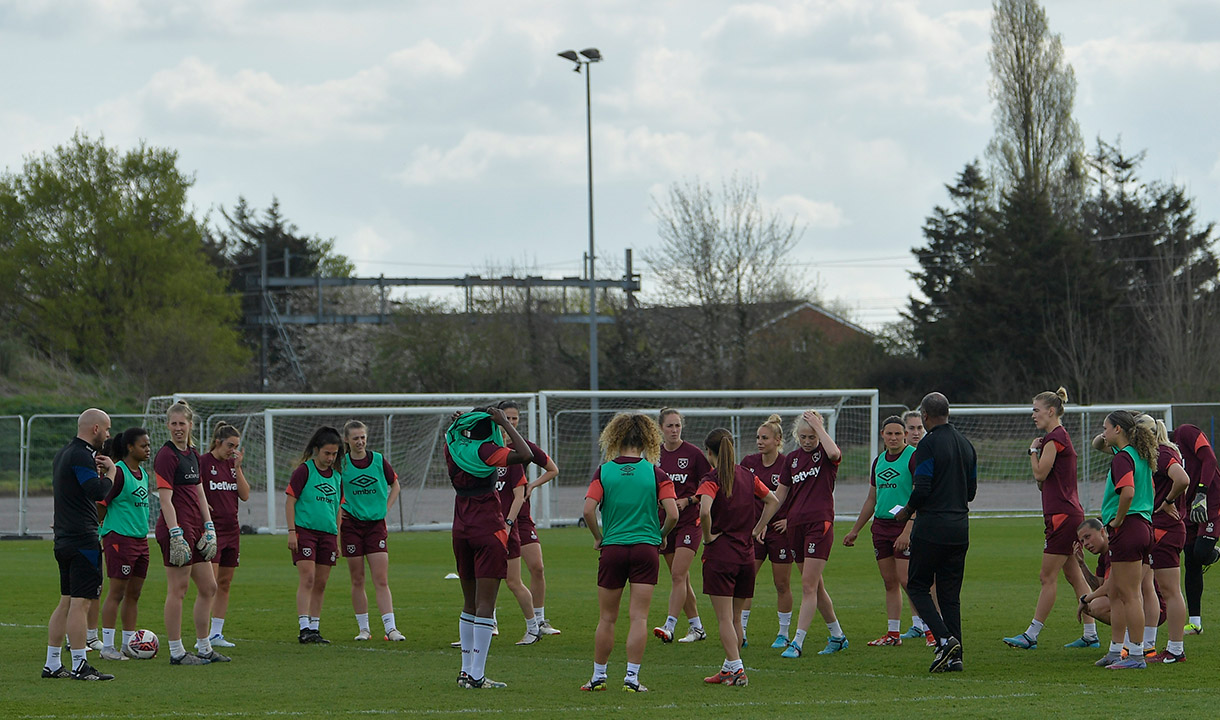 Women's team prepare for semi-final