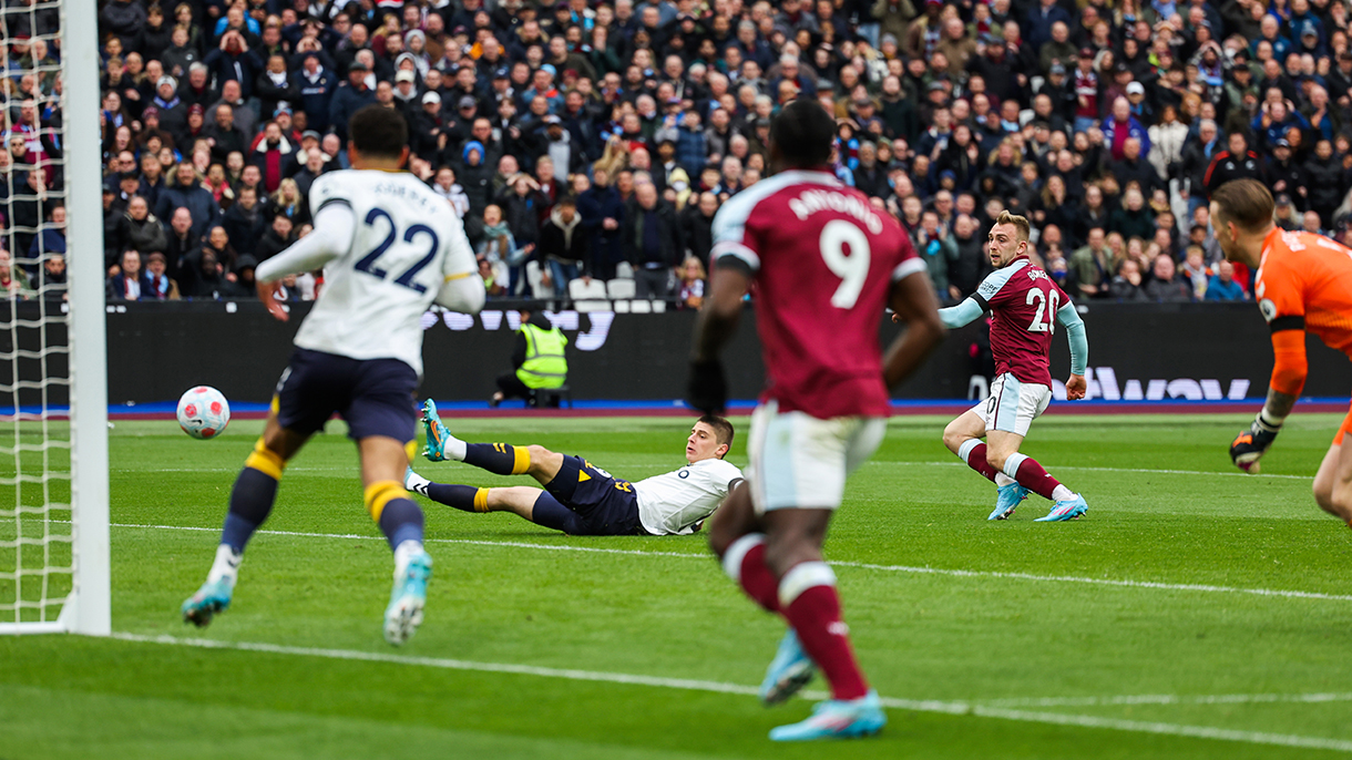 Bowen scores vs Everton