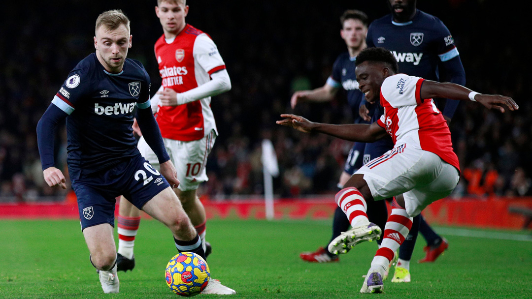 Jarrod Bowen in action against Arsenal