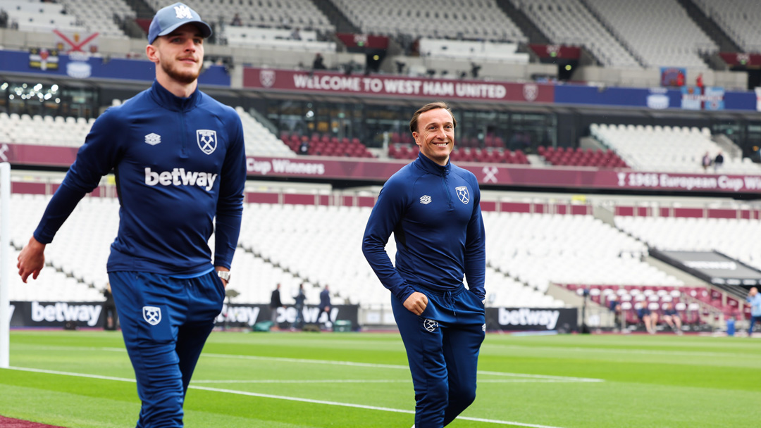 Mark Noble arrives at London Stadium for his final home game