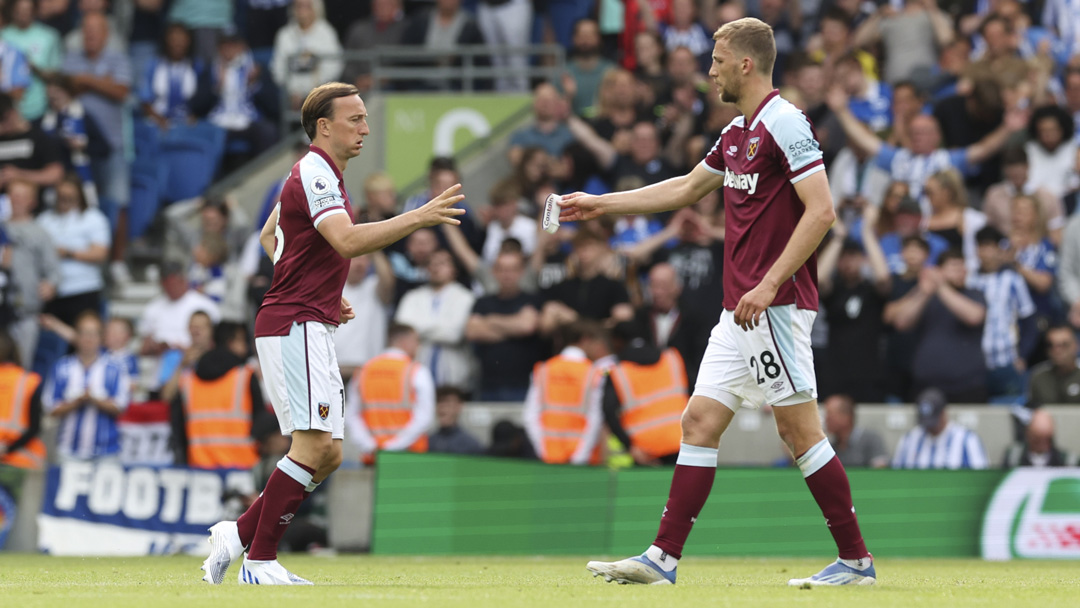 Mark Noble replaces Tomas Soucek