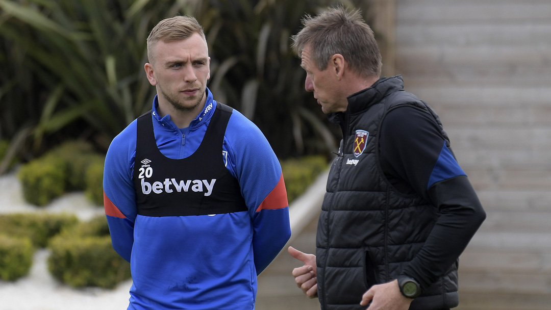 Stuart Pearce with Jarrod Bowen