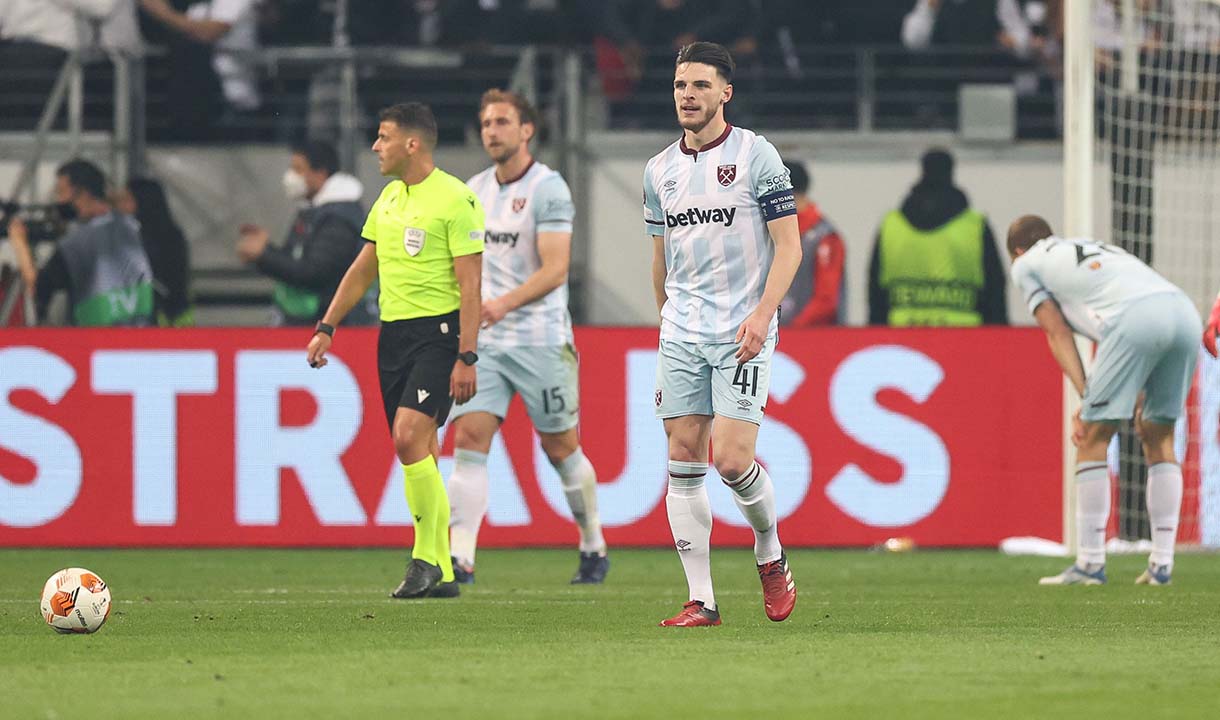 Declan Rice walking