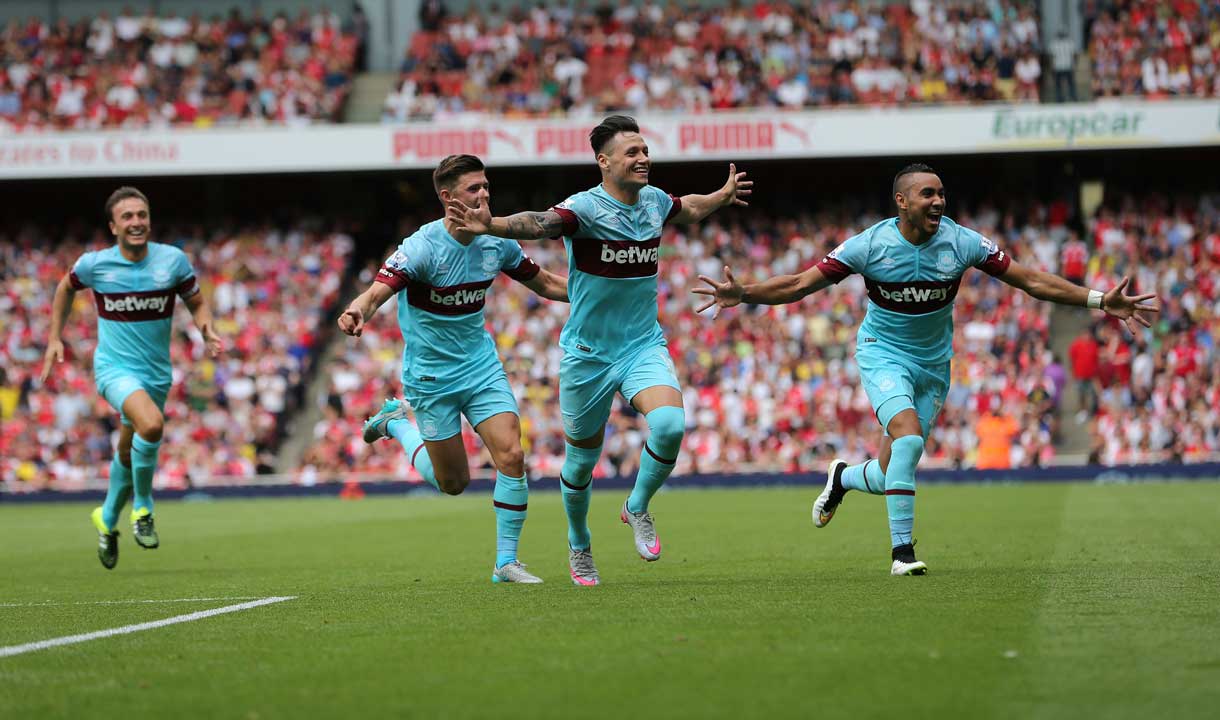 Mauro Zarate celebrates his goal against Arsenal in 2015