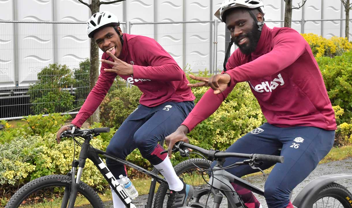 West Ham players cycle in St Andrews