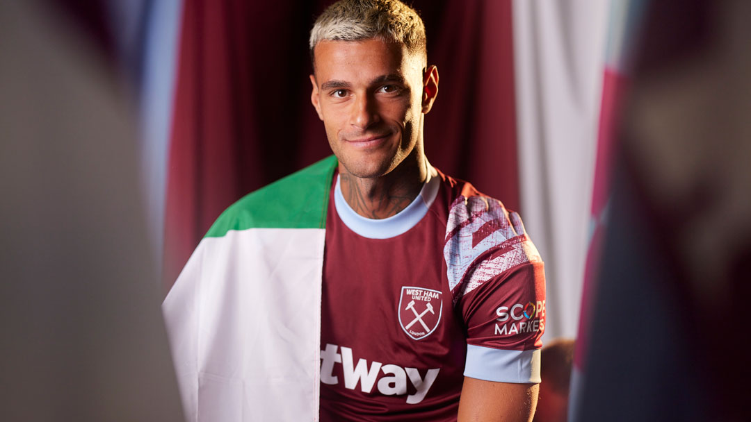 Gianluca Scamacca signs for West Ham United