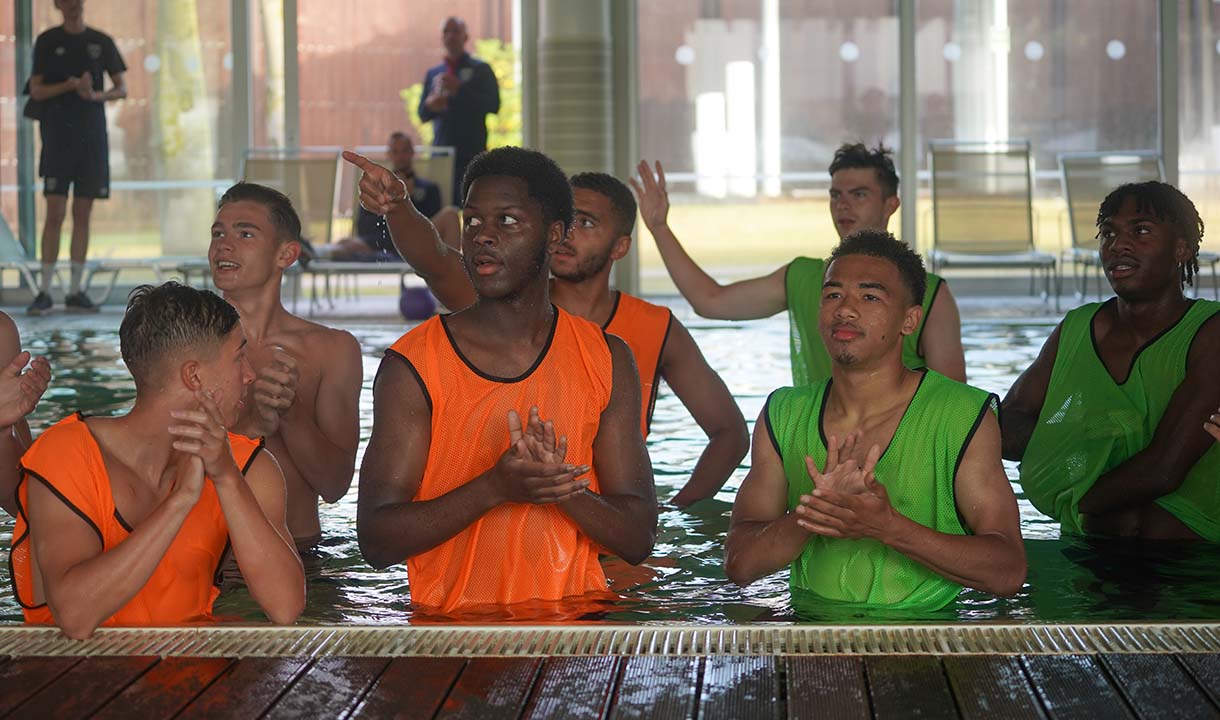 West Ham United U21s do a morning cardio session in the pool