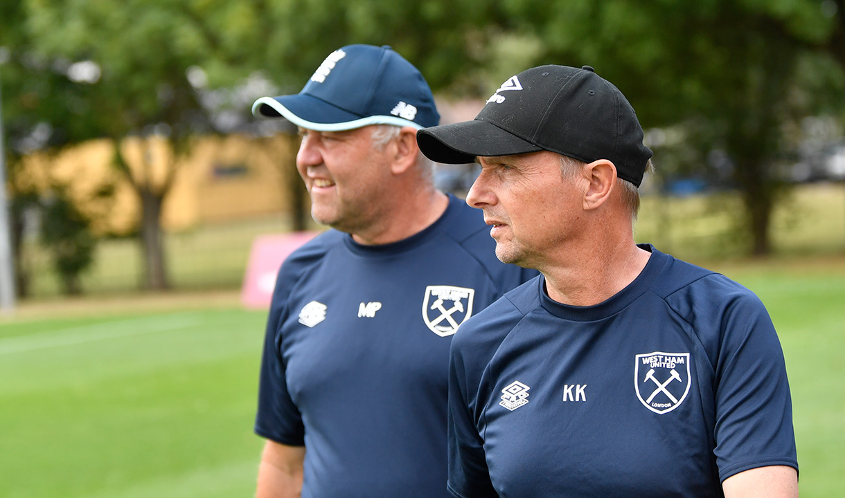 Kevin Keen & Mark Phillips watch on as West Ham U18s face Southampton