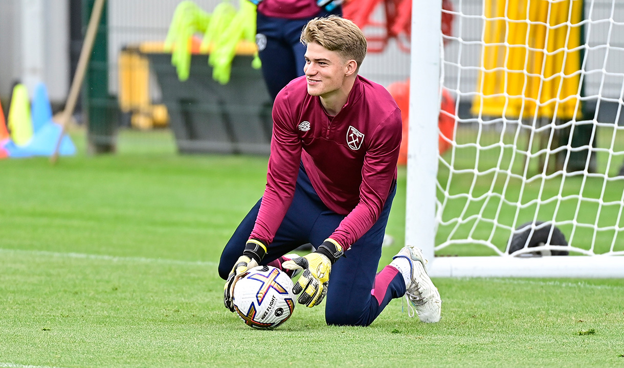 Jacob Knightbridge warms up ahead of a West Ham United u21s match