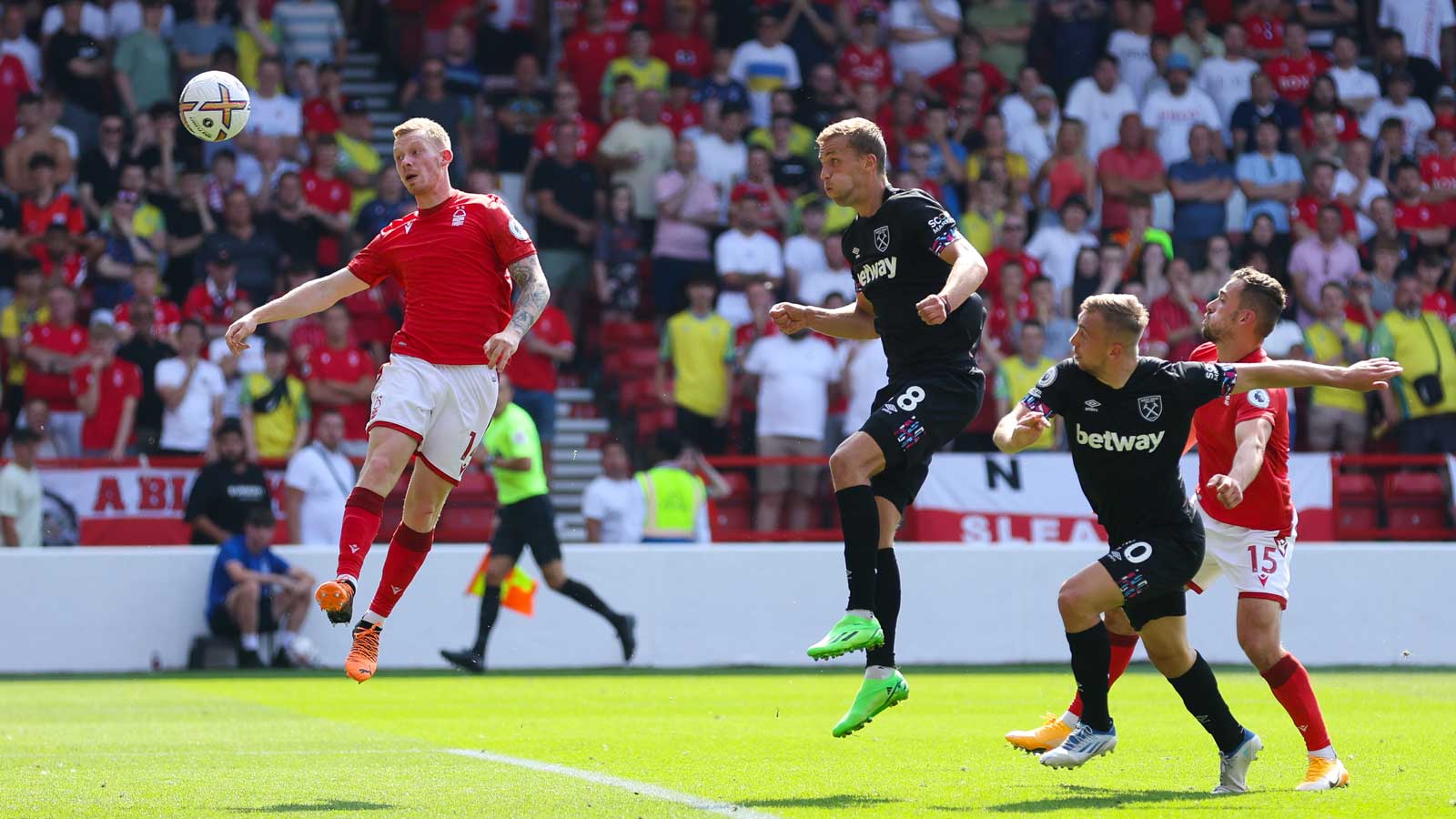 Tomáš Souček goes close with a header at Nottingham Forest