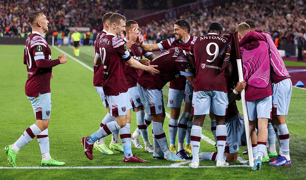 West Ham United players celebrate the second goal versus FCSB
