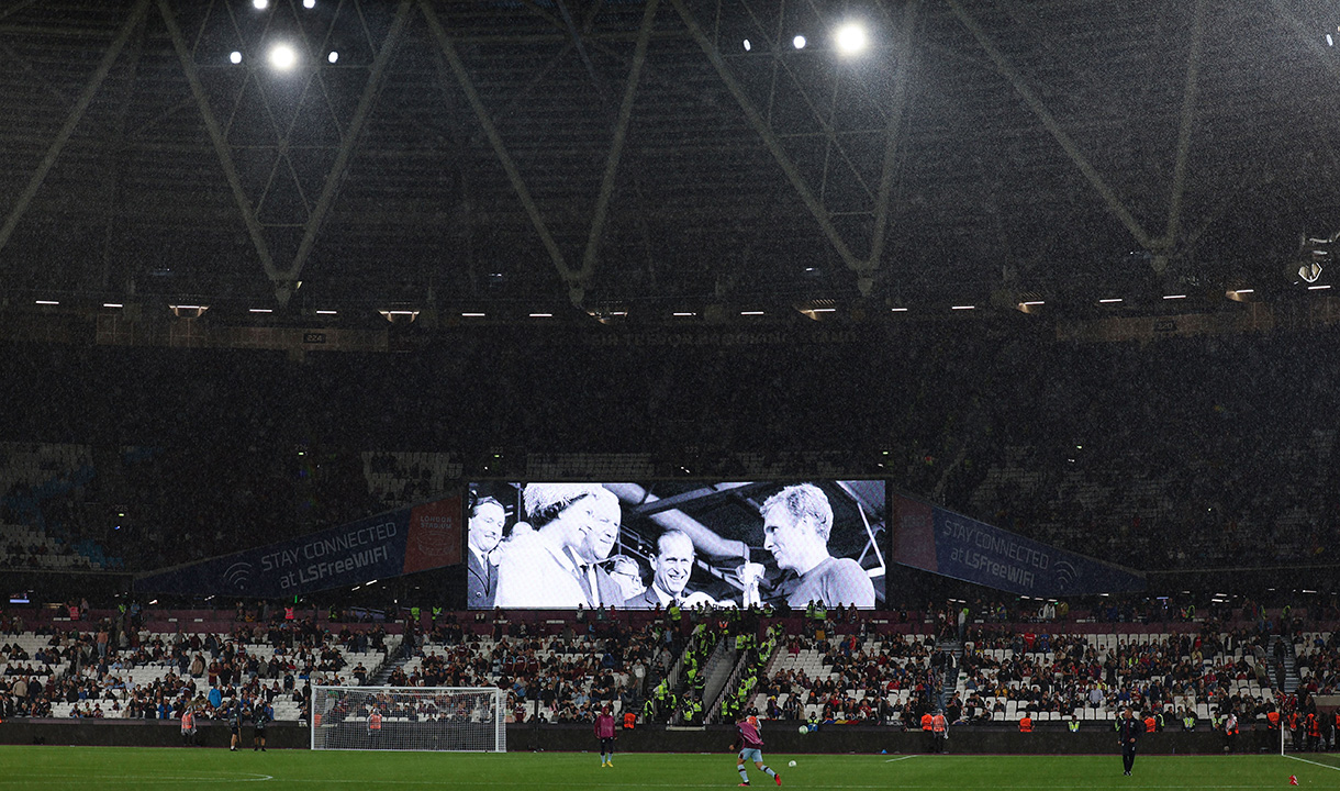 The screen at London Stadium at half-time against FCSB