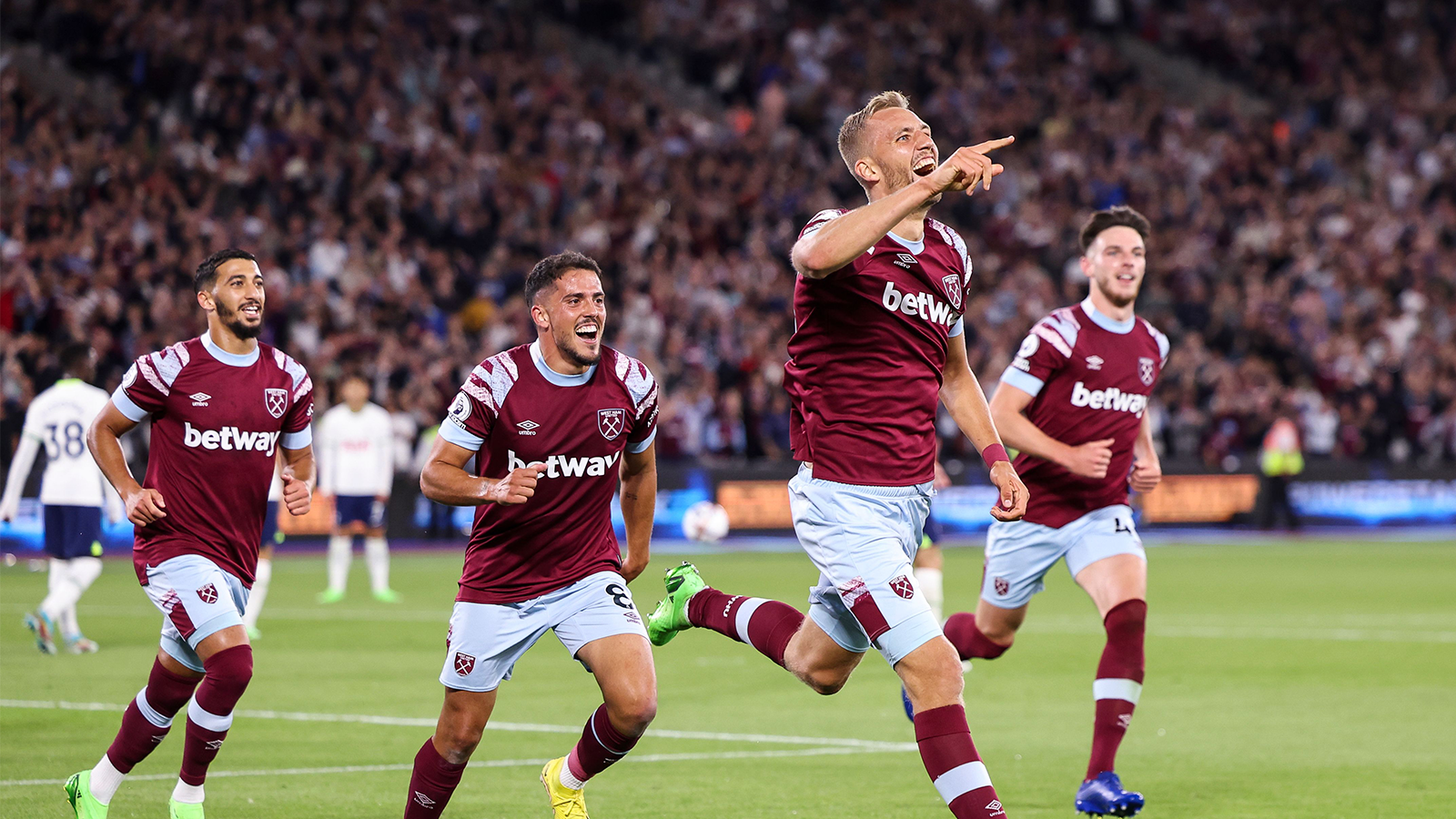 Tomáš Souček celebrates scoring against Tottenham Hotspur