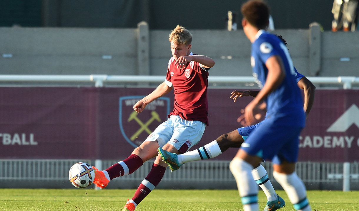 Kaelan Casey in action for West Ham United U21s against Chelsea