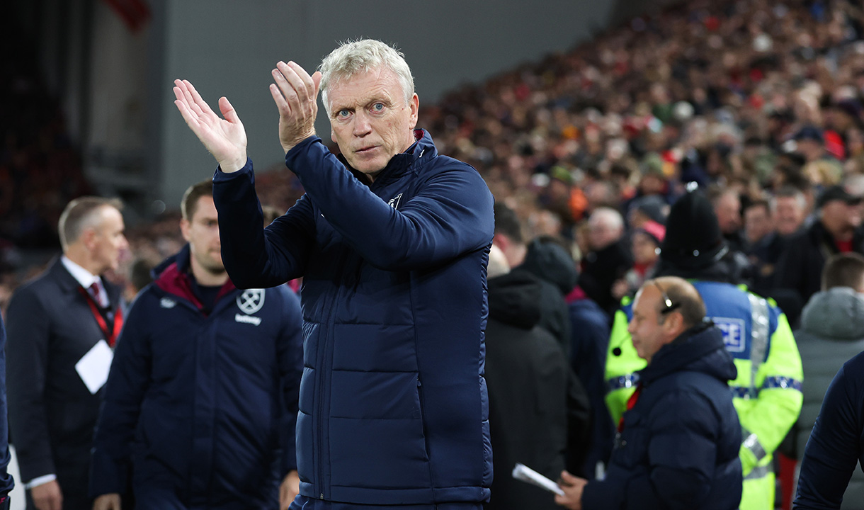 David Moyes applauds the fans at Anfield