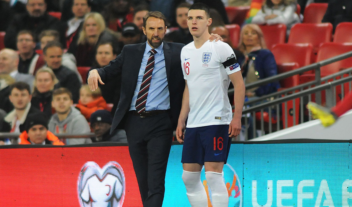 Declan Rice comes on for his England debut in March 2019