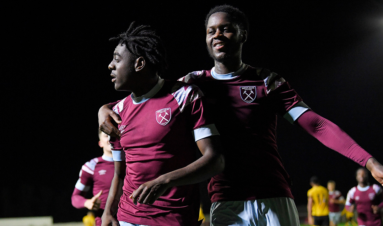 West Ham 4-0 AEK Larnaca (Agg 6-0): Teenager Divin Mubama scores