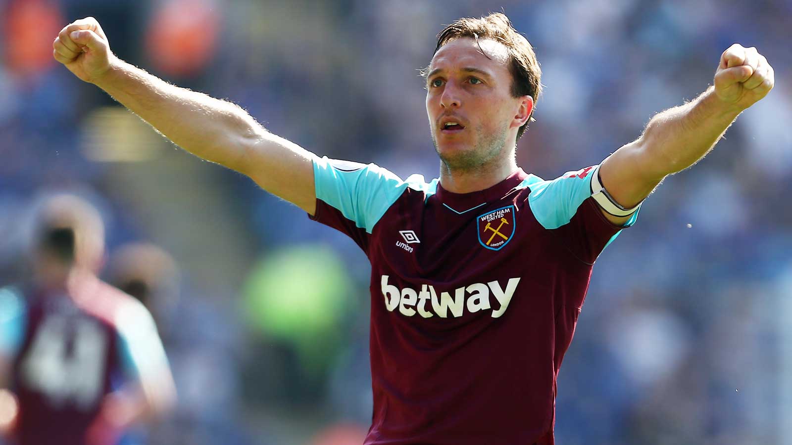 Mark Noble celebrates his goal at Leicester