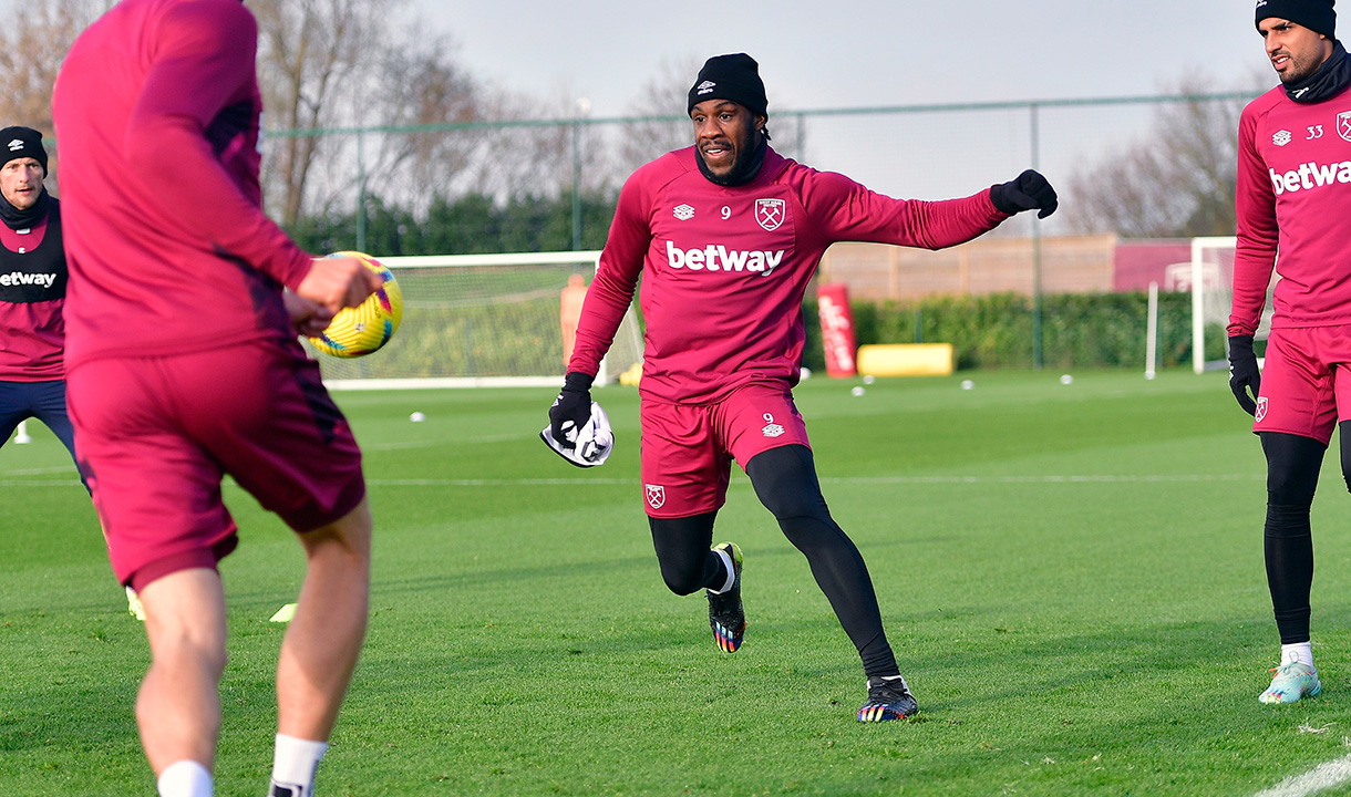 Michail Antonio in training 