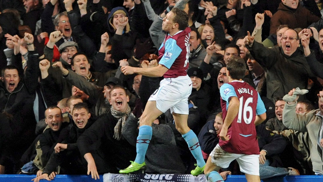 Craig Bellamy celebrates scoring at Stamford Bridge