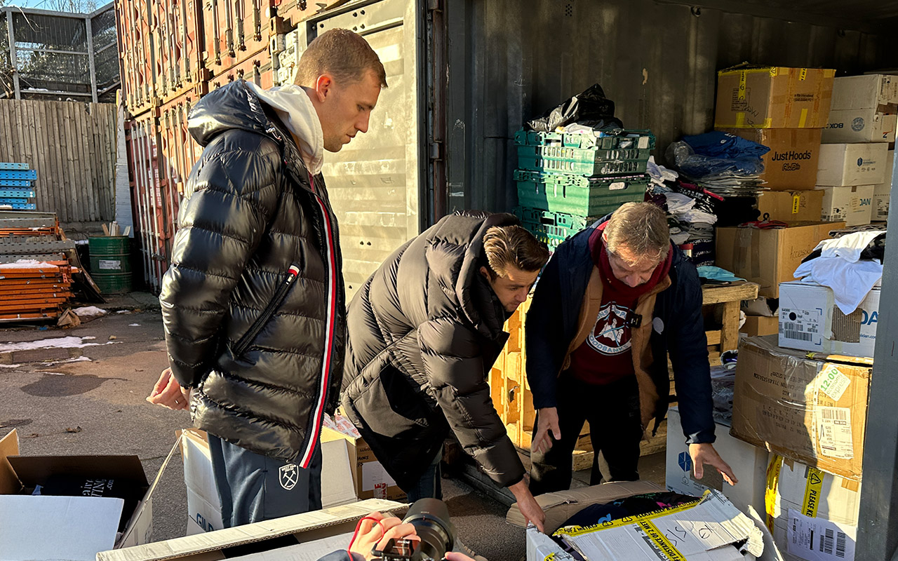 Irons Supporting Foodbanks