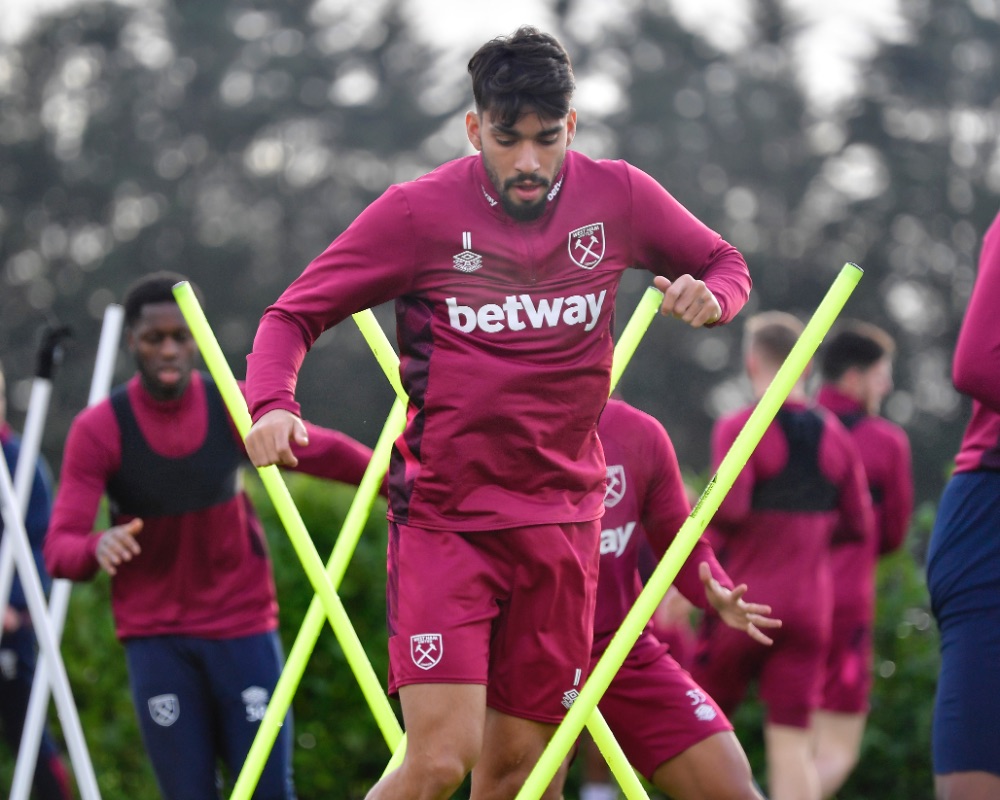 Lucas Paquetá in training