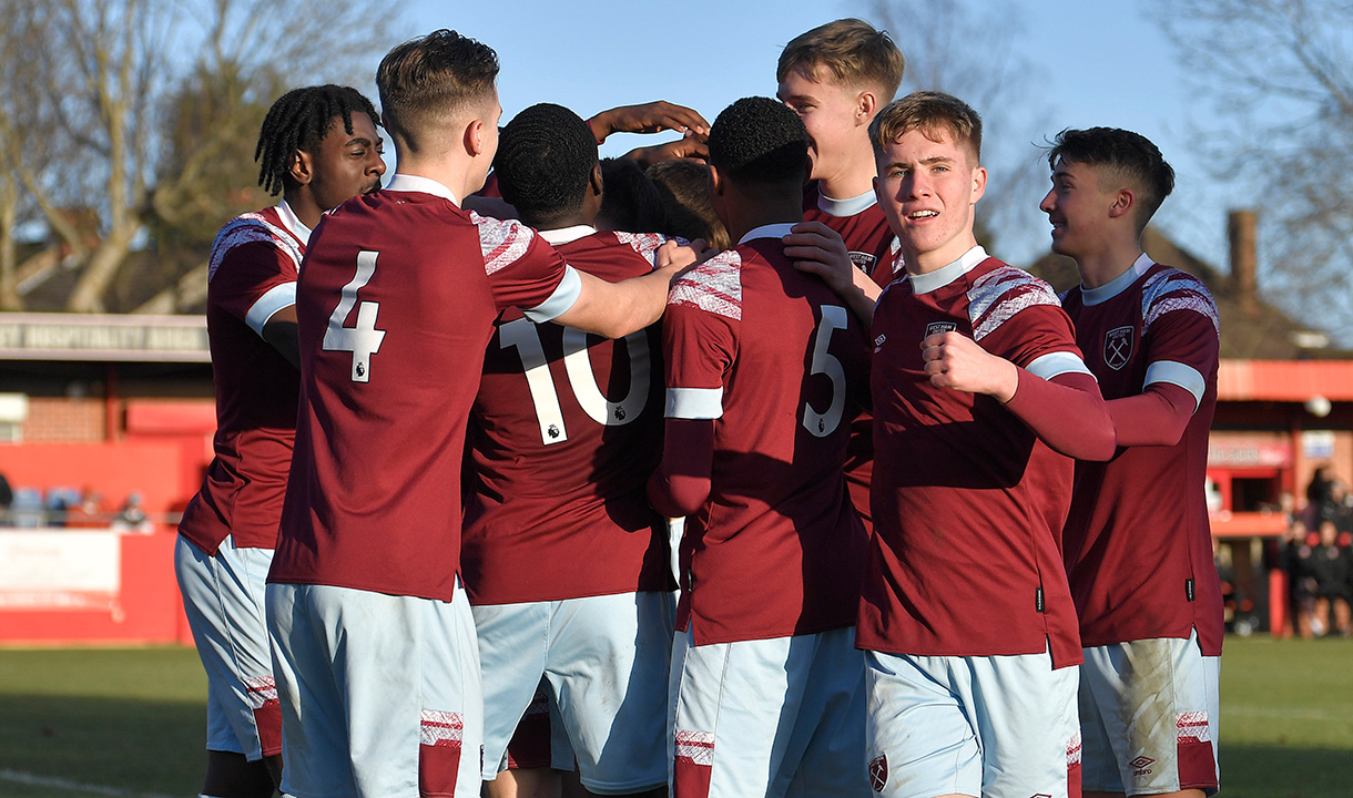 West Ham United U18s celebrate a goal