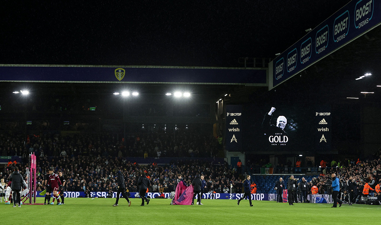 Tribute to David Gold at Elland Road