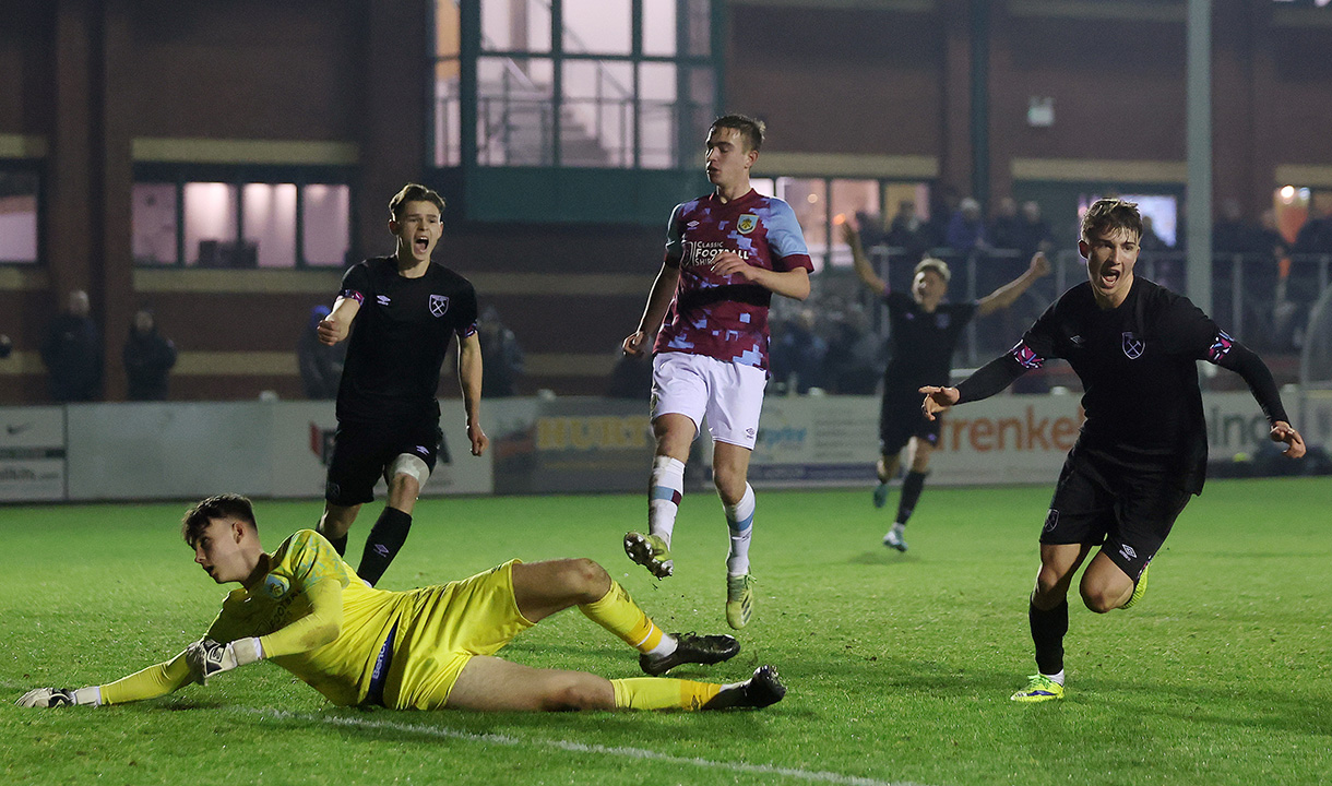 cele George Earthy U18s v Burnley