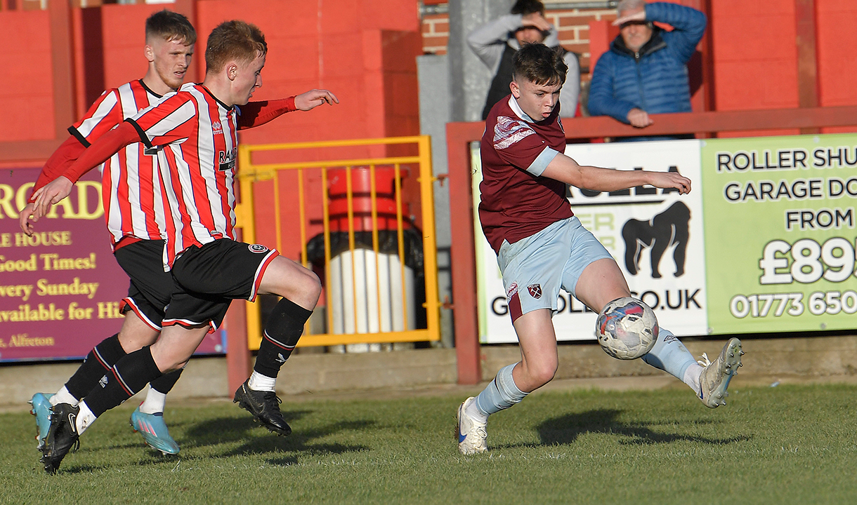 Patrick Kelly in FA Youth Cup action