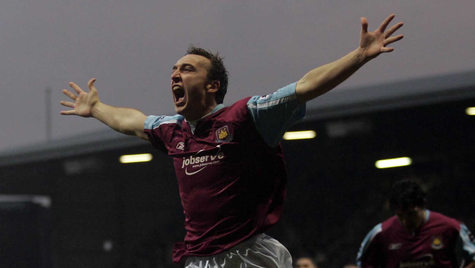 Mark Noble celebrates after scoring his first West Ham United goal