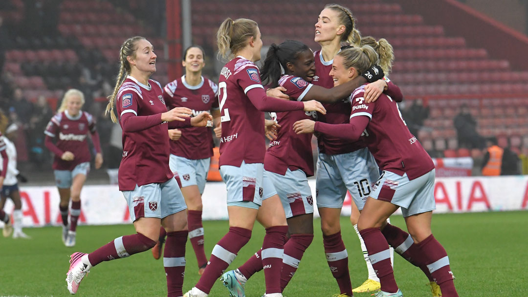 West Ham United Women celebrate